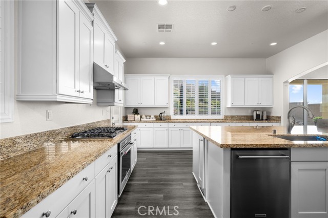 Detail Gallery Image 18 of 73 For 4991 Naples Way, Rancho Cucamonga,  CA 91739 - 4 Beds | 3/1 Baths