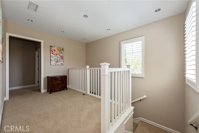 Detail Gallery Image 39 of 45 For 61 Thornapple, Irvine,  CA 92620 - 5 Beds | 4/1 Baths