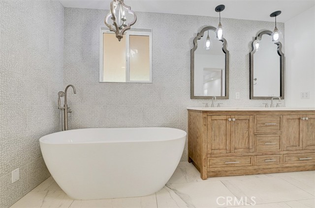 Detail Gallery Image 38 of 53 For 380 Mira Loma Pl, Costa Mesa,  CA 92627 - 4 Beds | 3 Baths