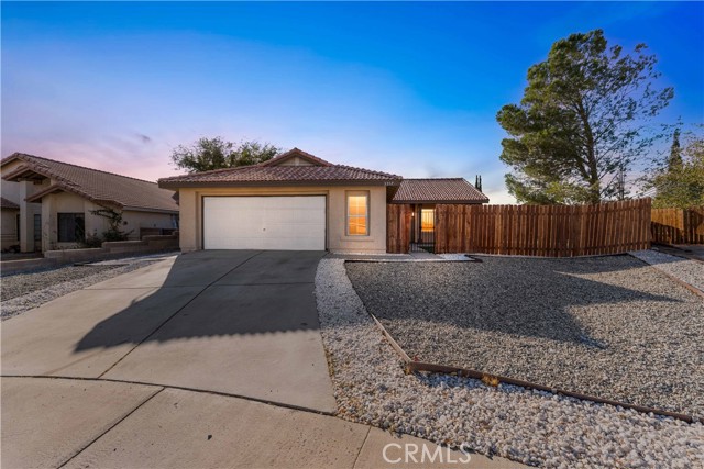 Detail Gallery Image 1 of 25 For 3357 Discovery Way, Rosamond,  CA 93560 - 3 Beds | 2 Baths