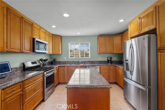 Detail Gallery Image 5 of 38 For 3305 Dalhart Ave, Simi Valley,  CA 93063 - 3 Beds | 2/1 Baths