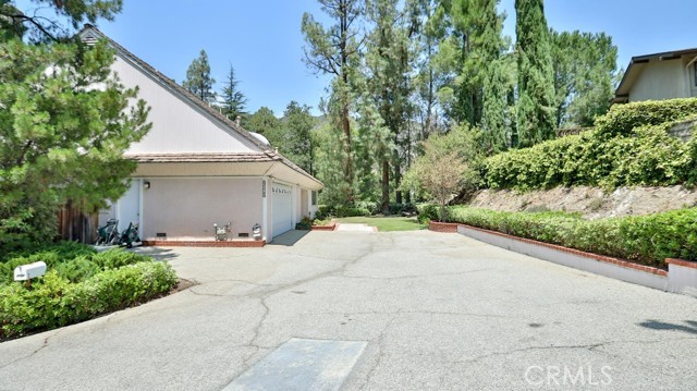 Detail Gallery Image 4 of 29 For 5714 Alder Ridge Dr, La Canada Flintridge,  CA 91011 - 4 Beds | 3 Baths