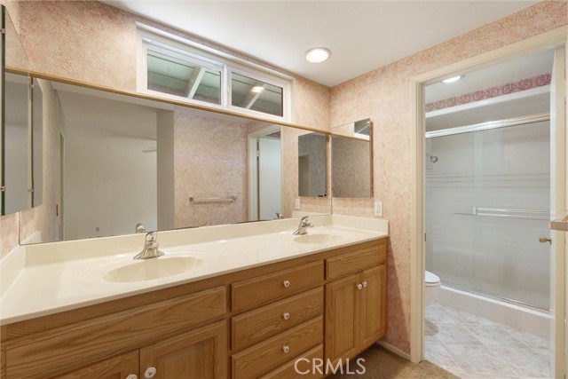 152 Ventana Court, Thousand Oaks CA: https://media.crmls.org/medias/0c1fcecb-82c3-41af-948b-940962b89eef.jpg