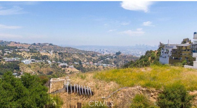 Detail Gallery Image 10 of 12 For 2152 Groveland Dr, Los Angeles,  CA 90046 - – Beds | – Baths