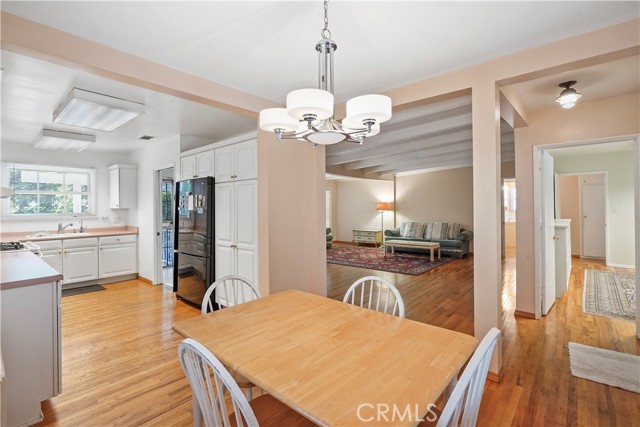 14224 Enadia Way, Van Nuys CA: https://media.crmls.org/medias/0c1fe231-7cd6-4159-93a2-ed9e9fc2125d.jpg