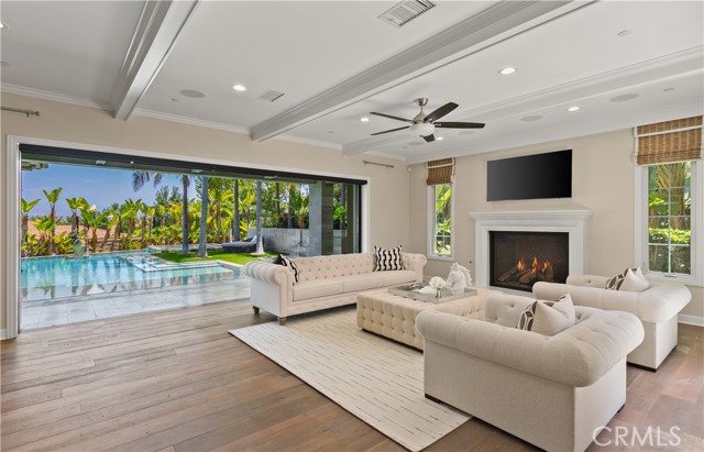 Detail Gallery Image 8 of 31 For 121 Amber Sky, Irvine,  CA 92618 - 4 Beds | 4/1 Baths