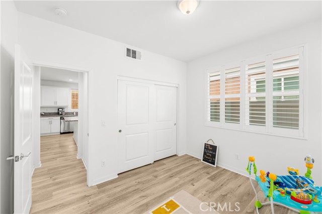 Detail Gallery Image 11 of 28 For 6952 Silverado St, Chino,  CA 91710 - 4 Beds | 3 Baths