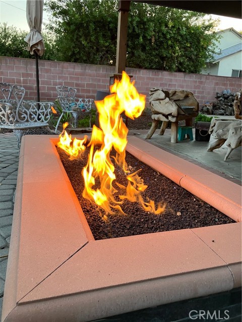 6914 Andasol Avenue, Lake Balboa CA: https://media.crmls.org/medias/0c221398-7bd4-4e5e-80bc-bcf079e1d9a9.jpg
