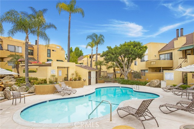 25712 Le Parc, Lake Forest CA: https://media.crmls.org/medias/0c225e08-6e7a-482b-8e2d-a0122a5bb97f.jpg