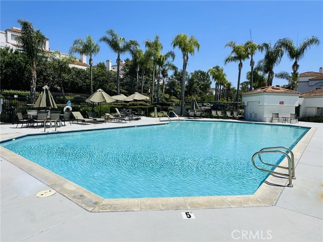28297 Via Luis, Laguna Niguel CA: https://media.crmls.org/medias/0c22c142-8323-4397-b80b-5eeeb6fcf1fb.jpg