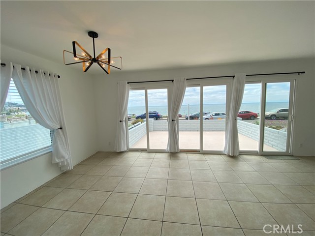 Detail Gallery Image 5 of 44 For 320 Paseo De La Playa a,  Redondo Beach,  CA 90277 - 2 Beds | 2/1 Baths