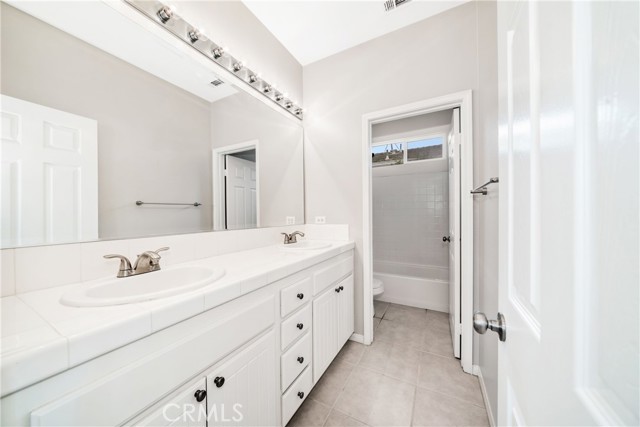 Detail Gallery Image 13 of 16 For 5282 Acorn Dr, Huntington Beach,  CA 92649 - 4 Beds | 2/1 Baths