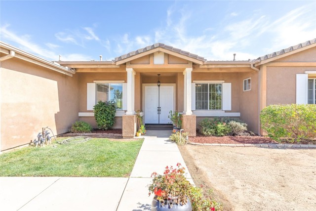 Detail Gallery Image 7 of 46 For 17920 Pony Butte Ct, Perris,  CA 92570 - 4 Beds | 2/1 Baths