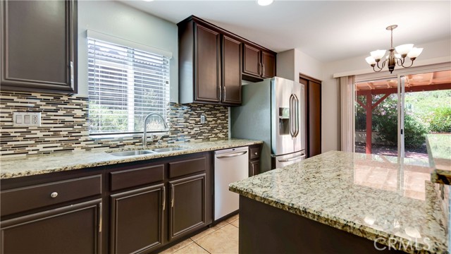 Detail Gallery Image 13 of 40 For 23405 Cheyenne Canyon Dr, Menifee,  CA 92587 - 4 Beds | 3 Baths