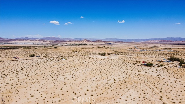 Detail Gallery Image 11 of 27 For 73220 Didsbury Dr, Twentynine Palms,  CA 92277 - – Beds | – Baths