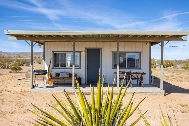 Front Image Thumbnail for CRJT26065482