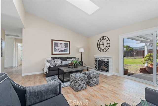 Detail Gallery Image 9 of 44 For 24181 Novia Circle, Mission Viejo,  CA 92691 - 4 Beds | 2 Baths