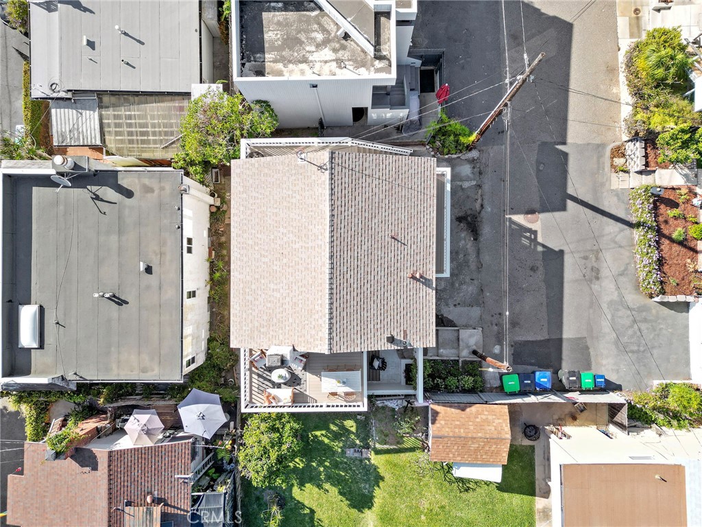 https://media.crmls.org/medias/0c2718bf-0aa2-4c55-9229-11b10ff7e515.jpg?preset=X-Large