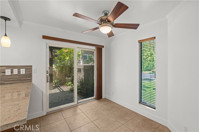 Detail Gallery Image 12 of 42 For 19541 Sardinia Ln, Huntington Beach,  CA 92646 - 3 Beds | 2/1 Baths