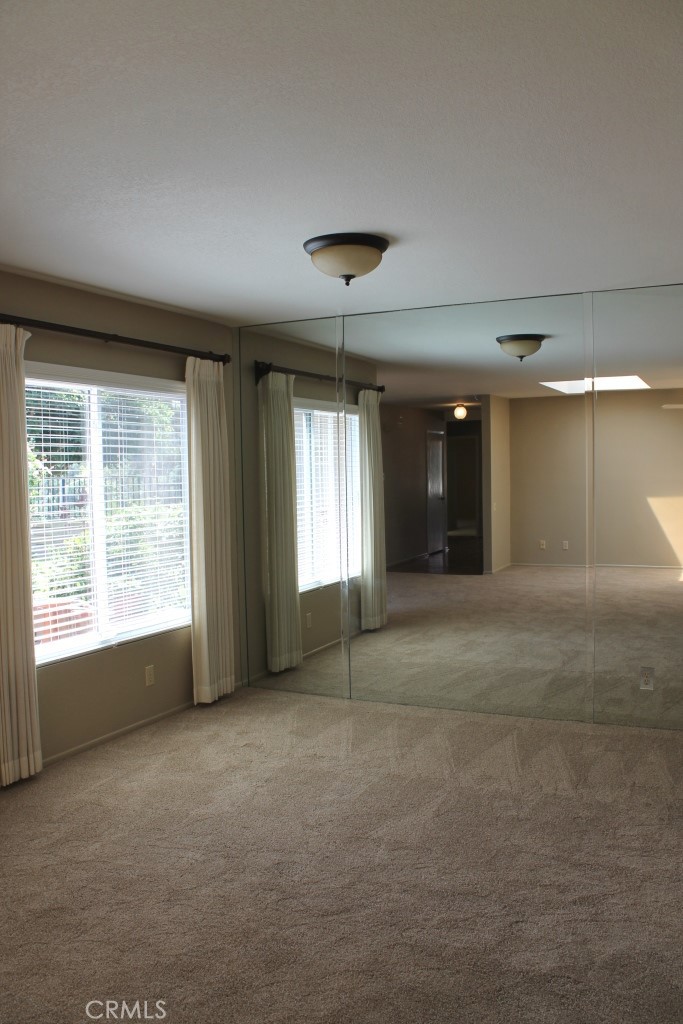 MLS #OC25244918 image #6