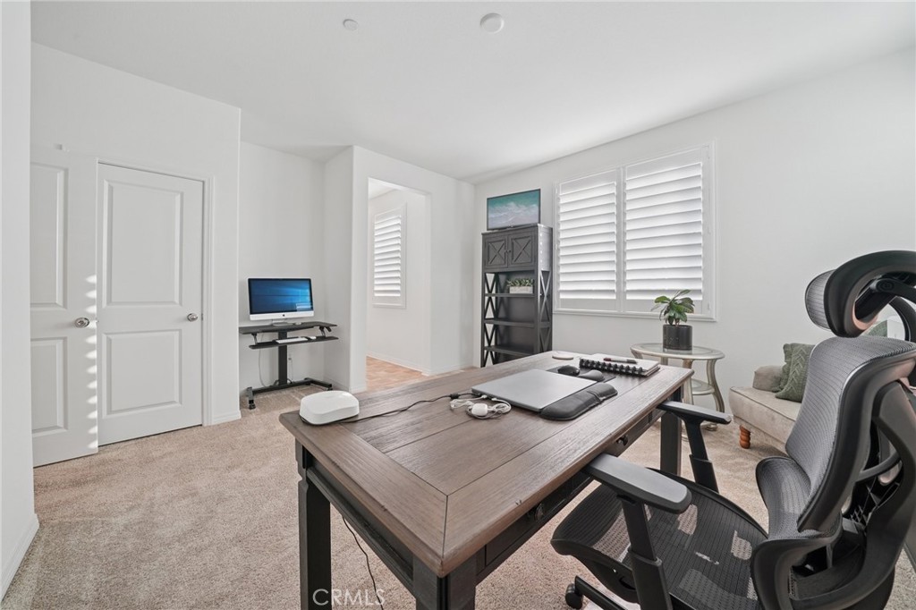 MLS #IV25222698 image #22