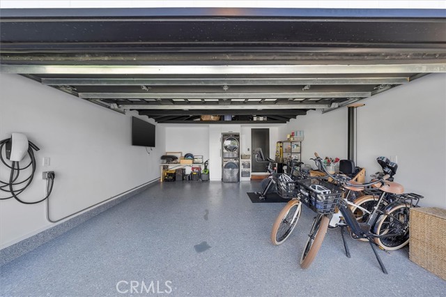 3212 N Poinsettia Avenue, Manhattan Beach CA: https://media.crmls.org/medias/0c280f32-e79c-452d-af88-45b7001ebf17.jpg