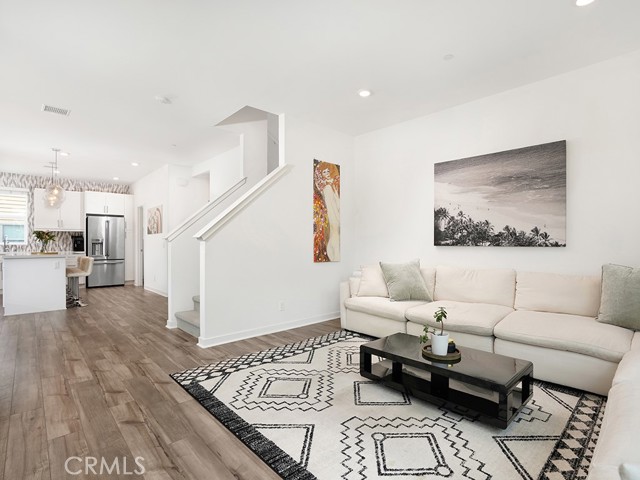 711 S Grable Circle, Orange CA: https://media.crmls.org/medias/0c283b44-9204-4339-898d-5f40e1313069.jpg