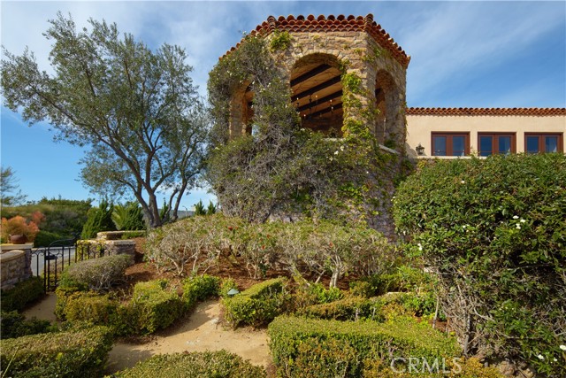 Detail Gallery Image 34 of 42 For 1302 Skyline Dr, Laguna Beach,  CA 92651 - 4 Beds | 4/1 Baths