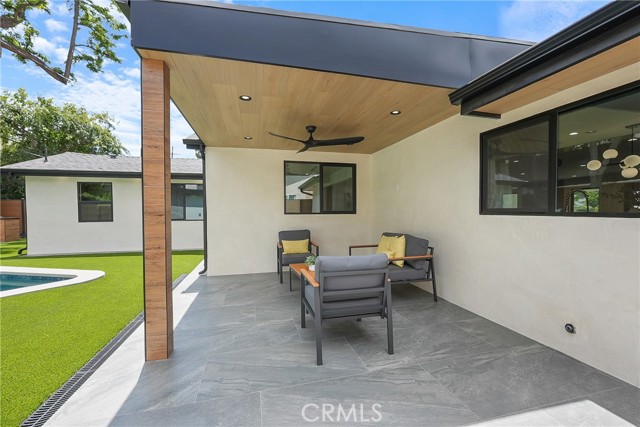 Detail Gallery Image 33 of 41 For 23240 Leonora Dr, Woodland Hills,  CA 91367 - 5 Beds | 5 Baths
