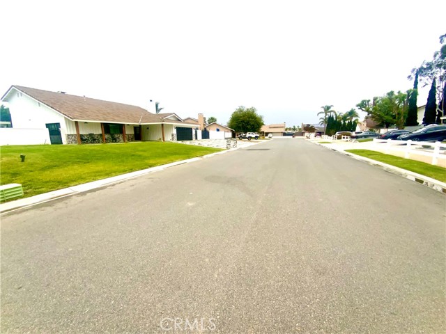 2416 Hialeah Circle, Norco CA: https://media.crmls.org/medias/0c29815c-19ee-4d87-98bd-2abf98898134.jpg