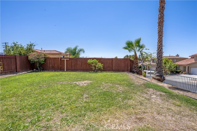 Detail Gallery Image 16 of 20 For 13056 Hagar St, Sylmar,  CA 91342 - 4 Beds | 3 Baths