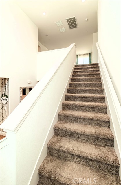 Detail Gallery Image 26 of 43 For 2698 N Arroyo Ave, Fresno,  CA 93727 - 5 Beds | 3/1 Baths