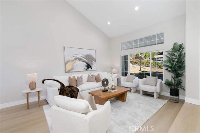 Detail Gallery Image 3 of 49 For 1941 N Onyx, Walnut,  CA 91789 - 4 Beds | 3 Baths