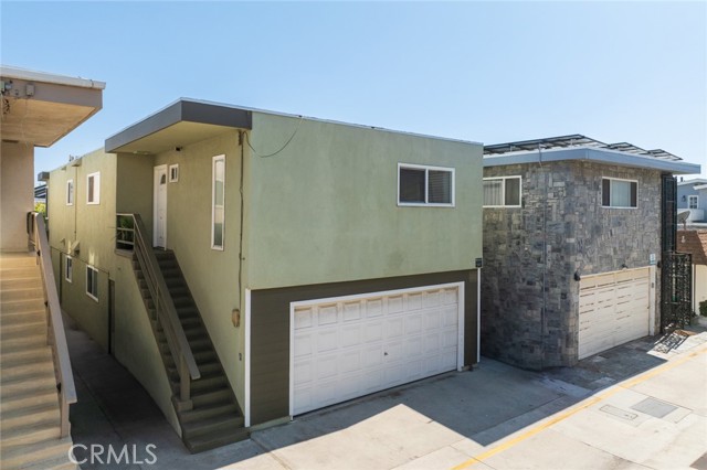 Detail Gallery Image 15 of 15 For 119 46th St "Upper" #B,  Newport Beach,  CA 92663 - 3 Beds | 2 Baths