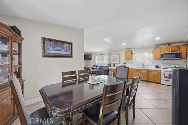 Detail Gallery Image 18 of 45 For 611 S Laurel Ave, Ontario,  CA 91762 - 4 Beds | 1 Baths