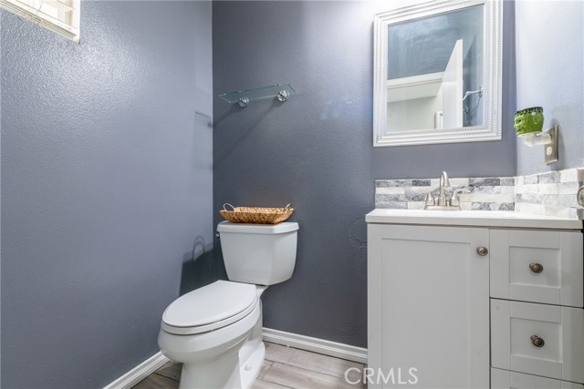 Detail Gallery Image 12 of 37 For 3893 Moravia Ct, Perris,  CA 92571 - 3 Beds | 2/1 Baths