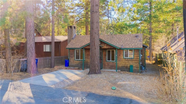 Detail Gallery Image 1 of 27 For 372 Conklin Rd, Big Bear Lake,  CA 92315 - 2 Beds | 1 Baths