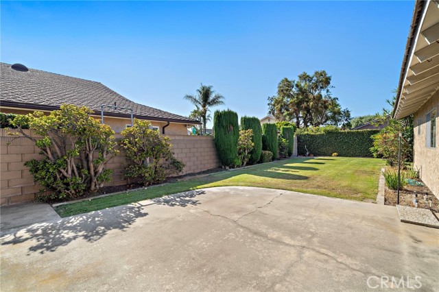 11551 Gladstone Circle, Fountain Valley CA: https://media.crmls.org/medias/0c2dd80f-a727-451a-99af-df08f5c88766.jpg