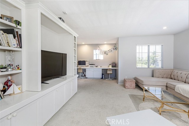 721 Cinnabar Place, Simi Valley CA: https://media.crmls.org/medias/0c2de96b-e4e3-48b8-ab4a-a5adaa964c2c.jpg