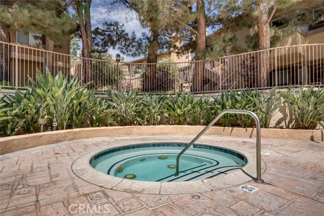 Detail Gallery Image 27 of 38 For 19431 Rue De Valore 35m,  Lake Forest,  CA 92610 - 2 Beds | 1 Baths