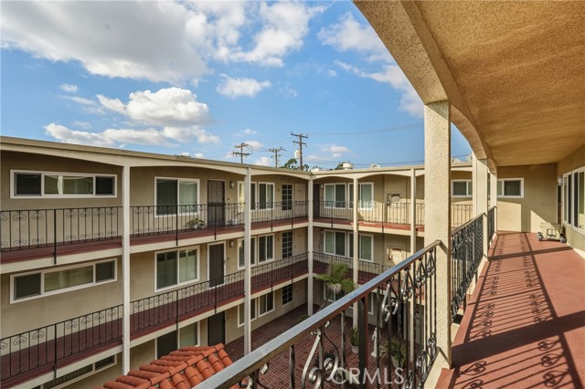 Detail Gallery Image 25 of 29 For 3737 E 2nd St #301,  Long Beach,  CA 90803 - 3 Beds | 2 Baths