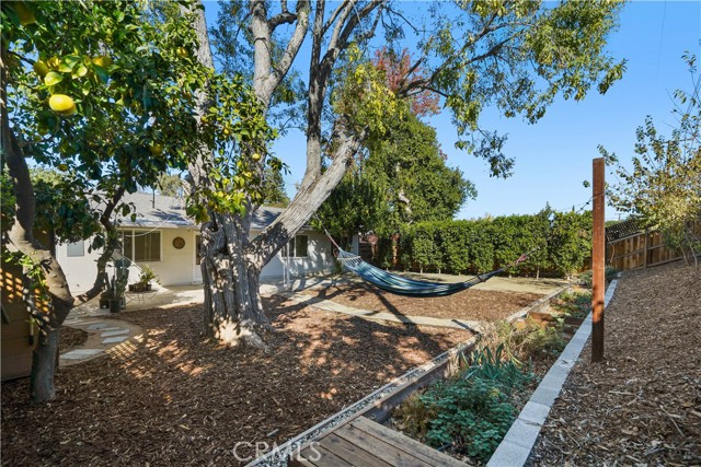 Detail Gallery Image 25 of 28 For 6240 Jackie Ave, Woodland Hills,  CA 91367 - 3 Beds | 2 Baths