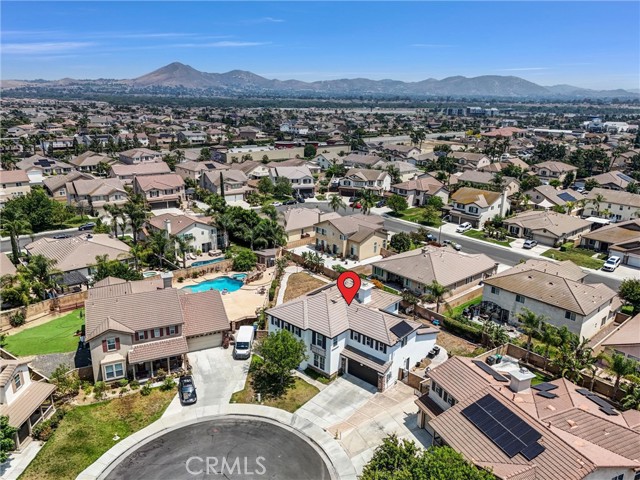 6895 Guinevere Court, Eastvale CA: https://media.crmls.org/medias/0c2f4dd0-9409-4059-bee0-e42f48e34a7f.jpg