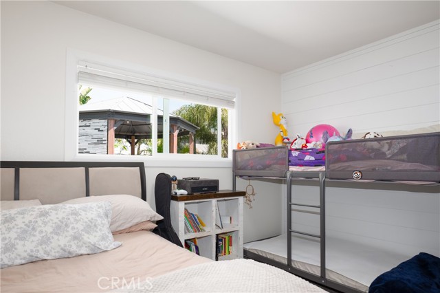Detail Gallery Image 14 of 43 For 2818 Portola Dr, Costa Mesa,  CA 92626 - 3 Beds | 2 Baths