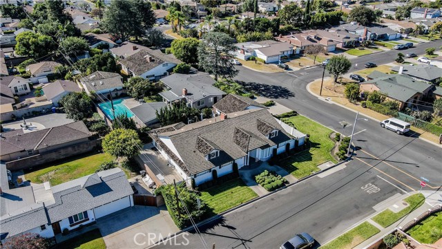 7604 Muller Street, Downey, California 90241, 3 Bedrooms Bedrooms, ,3 BathroomsBathrooms,Single Family Residence,For Sale,Muller,DW24231386