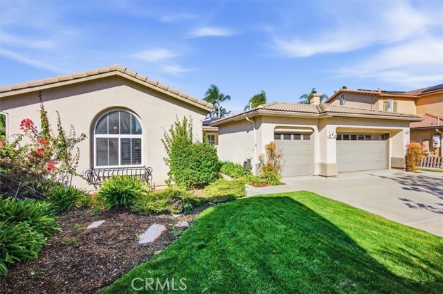 Detail Gallery Image 3 of 42 For 7101 Tawny Owl Ct, Corona,  CA 92880 - 4 Beds | 2 Baths