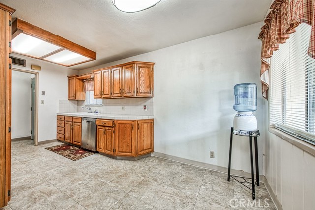 Detail Gallery Image 17 of 68 For 385 Monroe St, Coalinga,  CA 93210 - 3 Beds | 2/1 Baths