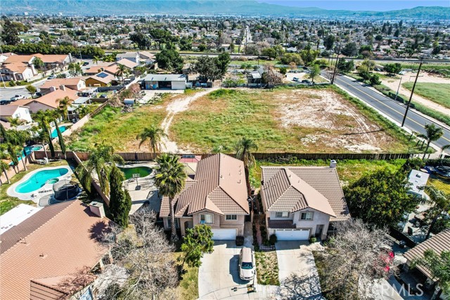 Detail Gallery Image 7 of 39 For 1165 W Olive St, Colton,  CA 92324 - 3 Beds | 2/1 Baths