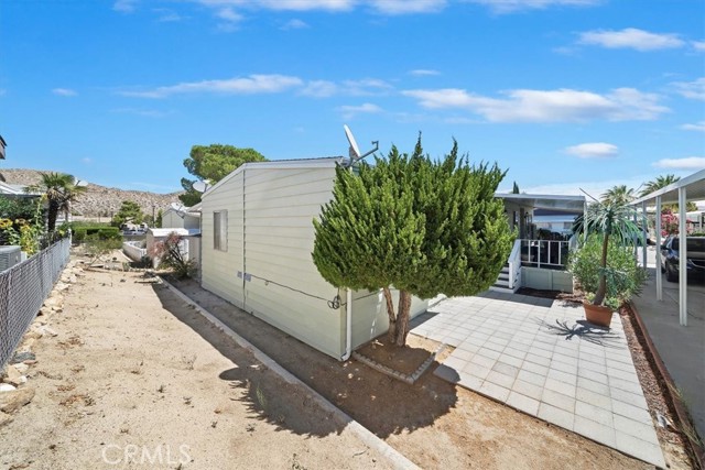 54999 Martinez #46 Trail, Yucca Valley CA: https://media.crmls.org/medias/0c32e64e-1a0f-4866-896f-5006a5b3608e.jpg