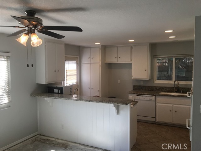 8530 Monte Vista Street, Rancho Cucamonga CA: https://media.crmls.org/medias/0c330613-dc81-4c5d-92af-e27e28aa147a.jpg